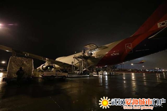 武汉天河机场2019年首班北美往返定期全货机起航