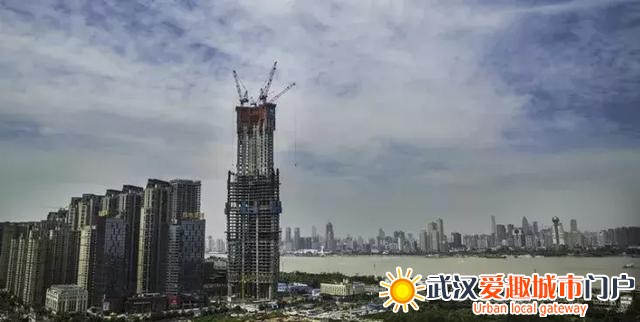 刚刚，武汉绿地中心封顶了！武汉高楼TOP10都有哪些？